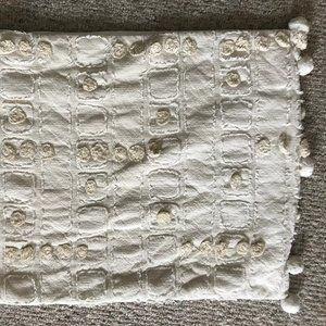 SET ANTHROPOLOGIE POMMED KIMBRA STANDARD SHAMS